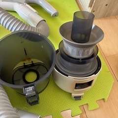 掃除機　イズミクリーナー SVC-100の画像