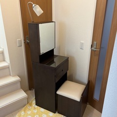 ドレッサー