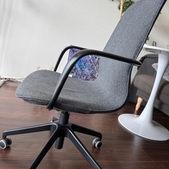 【IKEAいす 美品】グレー 仕事作業用の画像