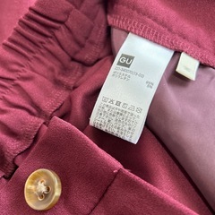 GU＊ワインレッドパンツの画像