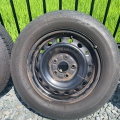 ノーマルタイヤ　15インチ　195 65R15 の画像