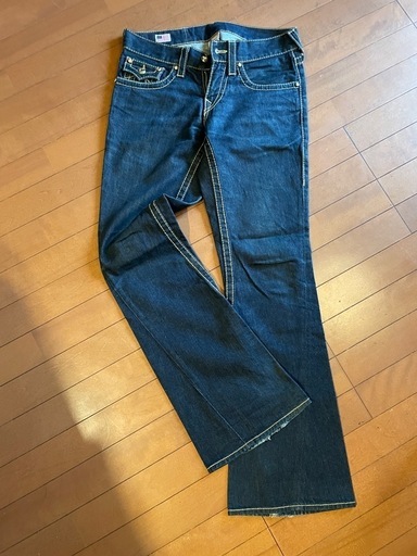 True religion joey superT フレアデニム io着用