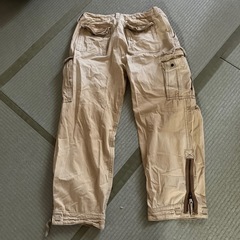 ABERCROMBIE AND FITCH パンツの画像