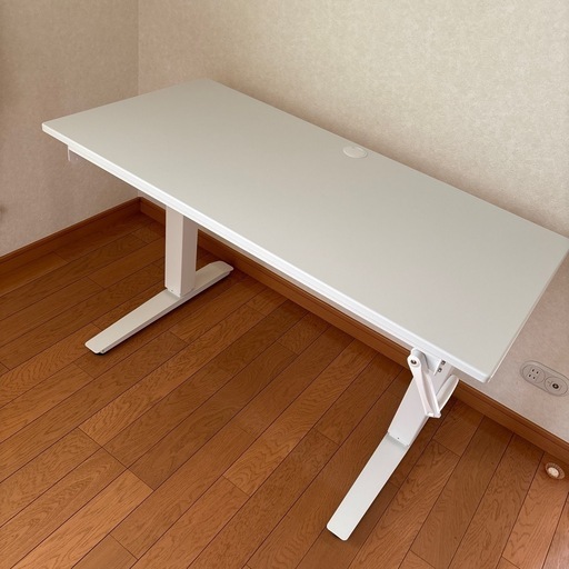 【極美品】ニトリ マーフィー2 ホワイト 手動昇降テーブル