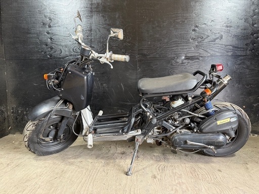 ★支払総額7.8万円★激安バイク続々入荷中！なんでも買取ます！ ホンダ ズーマー 黒 AF58  社外マフラー！ 社外リアサス！ 社外ハンドル、ポスト！ ローダウンシートレール！ ロンホイ！ 社外ステップ！