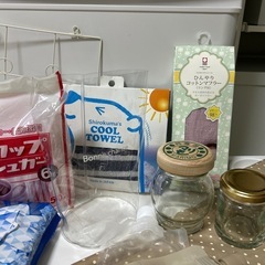 雑貨&洗濯機防音かさ上げ台の画像