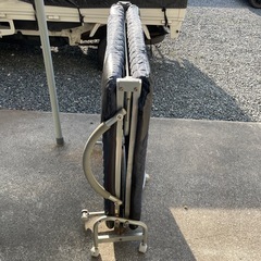 折りたたみシングルベッド中古現状渡しの画像