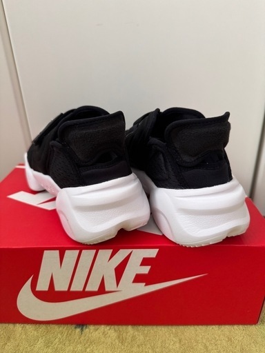 NIKE ナイキレディースシューズ24.5㎝ (ゆみ) 木場の靴の中古