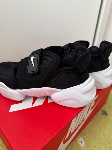 NIKE ナイキレディースシューズ24.5㎝ (ゆみ) 木場の靴の中古