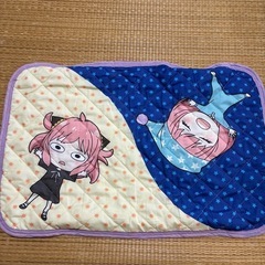 アーニャ　枕カバー