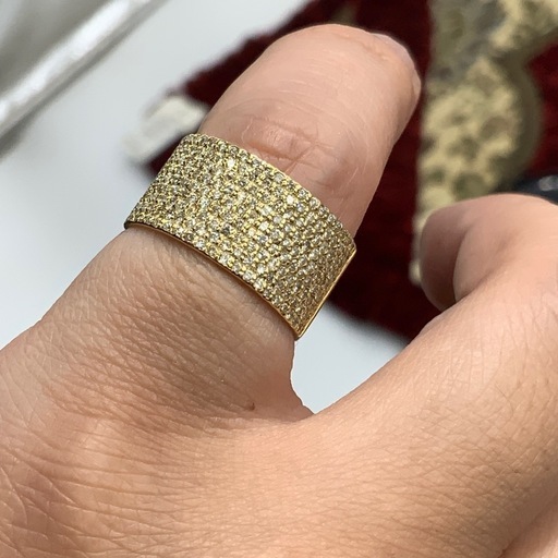 K18 パヴェダイヤ　リング　7.9g 約11号　0.95ct