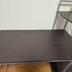 作業デスクの画像