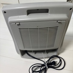 電気ファンヒーター2点の画像