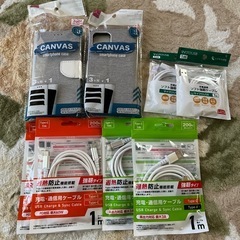 ダイソー商品　スマホカバー　ケーブル等！