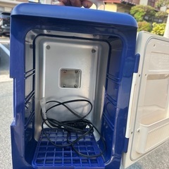 持ち運び小型冷蔵庫 保温可能の画像