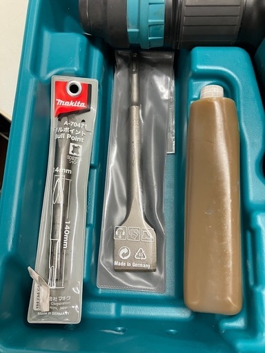 K2506-758 Makita HK180D 充電式ケレン バッテリーなし 付属品有り バラ売り不可 動作確認済み キズ汚れ有り