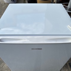アイリスオーヤマ小型冷蔵庫「AF42-W」の画像