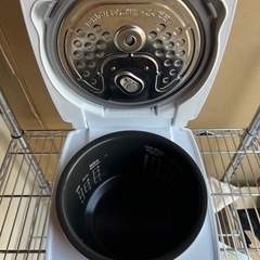 💕三菱電機 炊飯器 5.5合 IH式 日本製 炭炊釜(2層厚釜) 可変超音波吸水 豊富な炊き分け 月白 NJ-VE10F-Wの画像