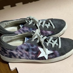 定価7万円ほど　golden goose スニーカーの画像