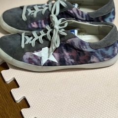 定価7万円ほど　golden goose スニーカーの画像