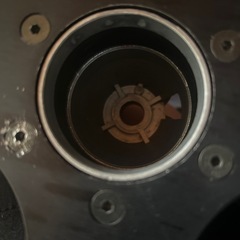 舐めたネジを取ってくれる方（お金払います）