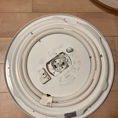 ゴールドの枠デザインが素敵な蛍光灯リビング照明☆木目調☆の画像