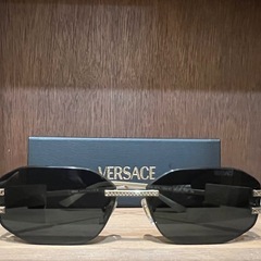 VERSACE ヴェルサーチ　ダミエ プレート サングラス メタル　美品　定価65890円の画像