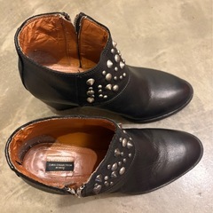 訳あり品､ZARA  サイドゴアブーツ レザー メタリック スタッズ 37サイズ ブラック 黒の画像