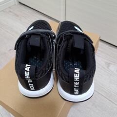 子供靴 19cm adidas 新品の画像