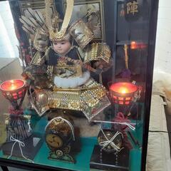 端午の節句　５月人形　たいまつ赤く点灯