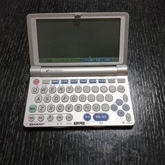 シャープのコンパクト電子辞書「PW-M800」