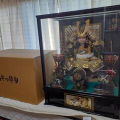 端午の節句　５月人形　たいまつ赤く点灯の画像