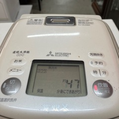 I 2506-759 三菱IHジャー炊飯器 NJ-SU06R-S形  3.5合炊き 2019年製 通電確認済み キズ  汚れありの画像