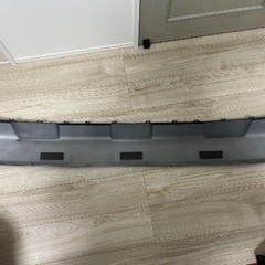 RAV4純正リアスキットプレートの画像
