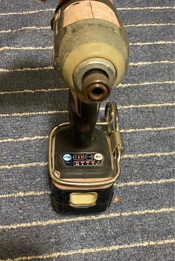 マキタ 充電式インパクトドライバー TD160