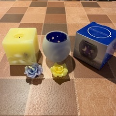 【譲渡済】無料！キャンドルセット（バリ島キューブ＆ローズ＆ホルダー）の画像