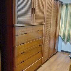 中古 木製収納家具（ワードローブ＋引き出し付き）