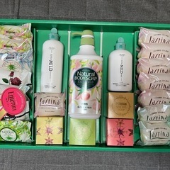 カネボウ植物性ボディソープ　エクストラマイルド 化粧石鹸