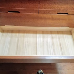 中古 木製収納家具（ワードローブ＋引き出し付き）の画像
