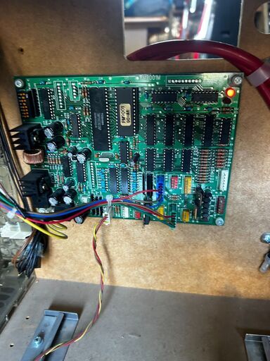 北斗の拳 強敵 パチスロ実機 通電OK 扉キー・設定キー付 ゲーセン仕様 北斗の拳 強敵 パチスロ実機 通電OK 扉キー・設定キー付