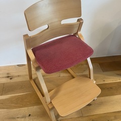 アップライトチェア　展示品　赤 アップライトチェア ホワイト