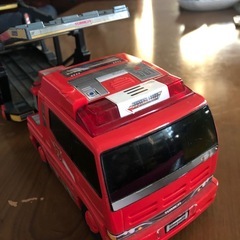 トミカハイパーレスキュービックキャリアカー値下げしましたの画像