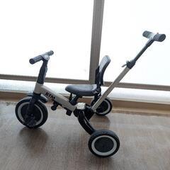 子供用三輪車 足けりバイク　BTM ホワイト