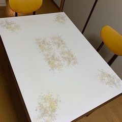 昭和レトロ　ダイニングテーブルの画像