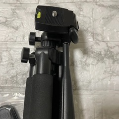 三脚 超軽量 5段階伸縮 スマホ三脚 スマホスタンド リモコン付き 134cmの画像