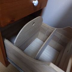 木製デスクの画像