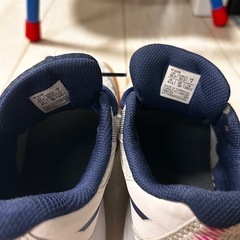 🏐子供用バレーシューズ【asics】🏐の画像