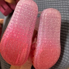 女の子　サンダルの画像