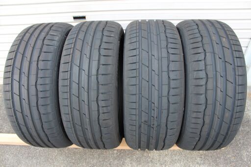 未使用　タイヤ　225/50ZR18   4本セット