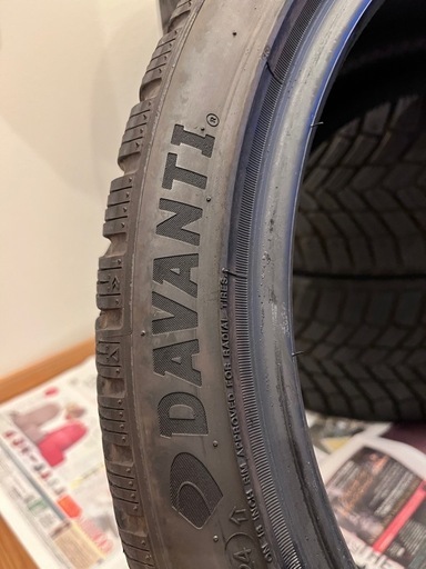 オールシーズンタイヤ 4本  225/40R18　 